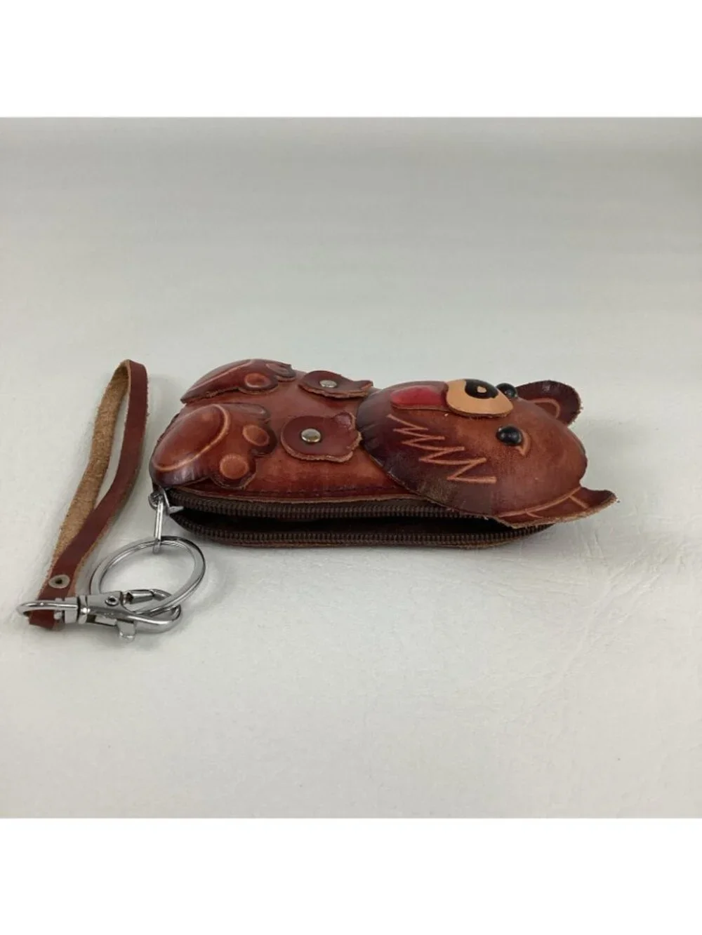 Hand Tooled Leather 3D Bear Coin Purse Wristlet Wallet Keychain Zip Around - Picture 10 of 10